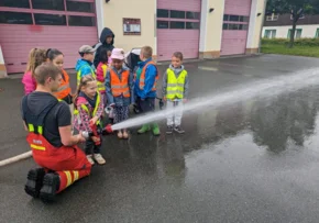 Besuch der Vorschüler bei der Feuerwehr Bad Blankenburg | Foto: © Jacqueline Weißleder