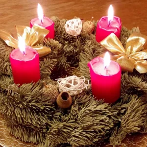 Wir feiern Advent der Adventkranz Foto: X_05-Bild_ZgR-pixabay-Alexandra_Koch-b.jpg